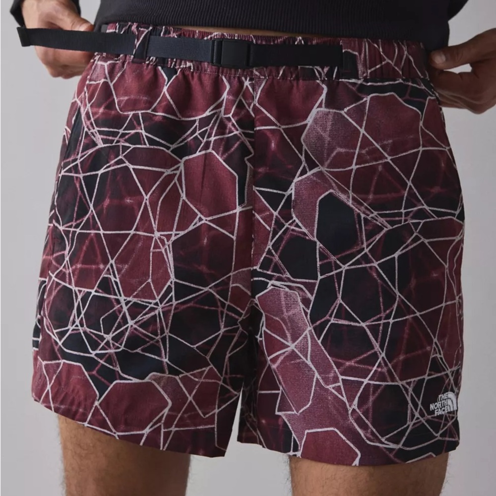 The North Face Class V Pathfinder Belted Short